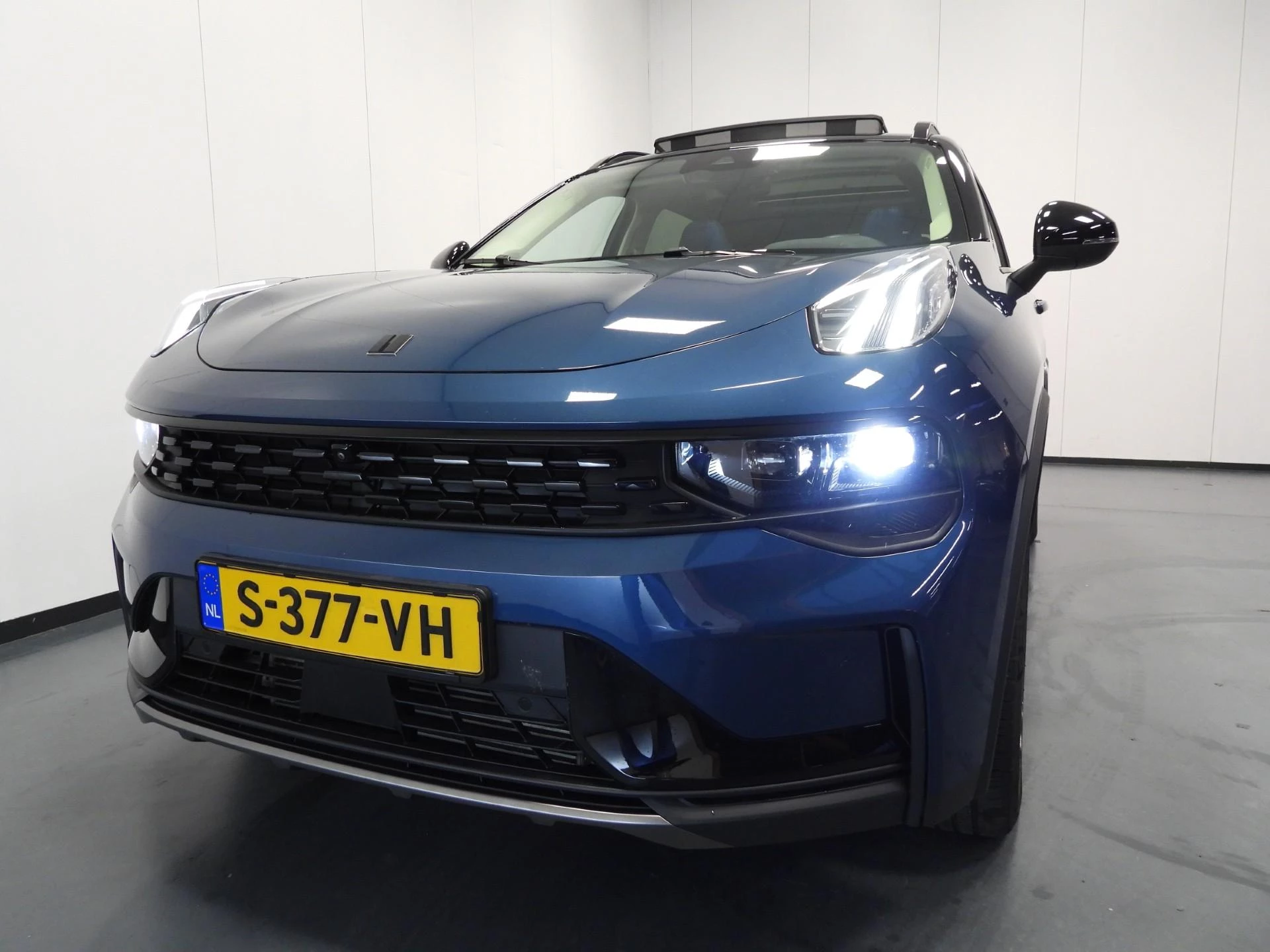 Hoofdafbeelding Lynk & Co 01