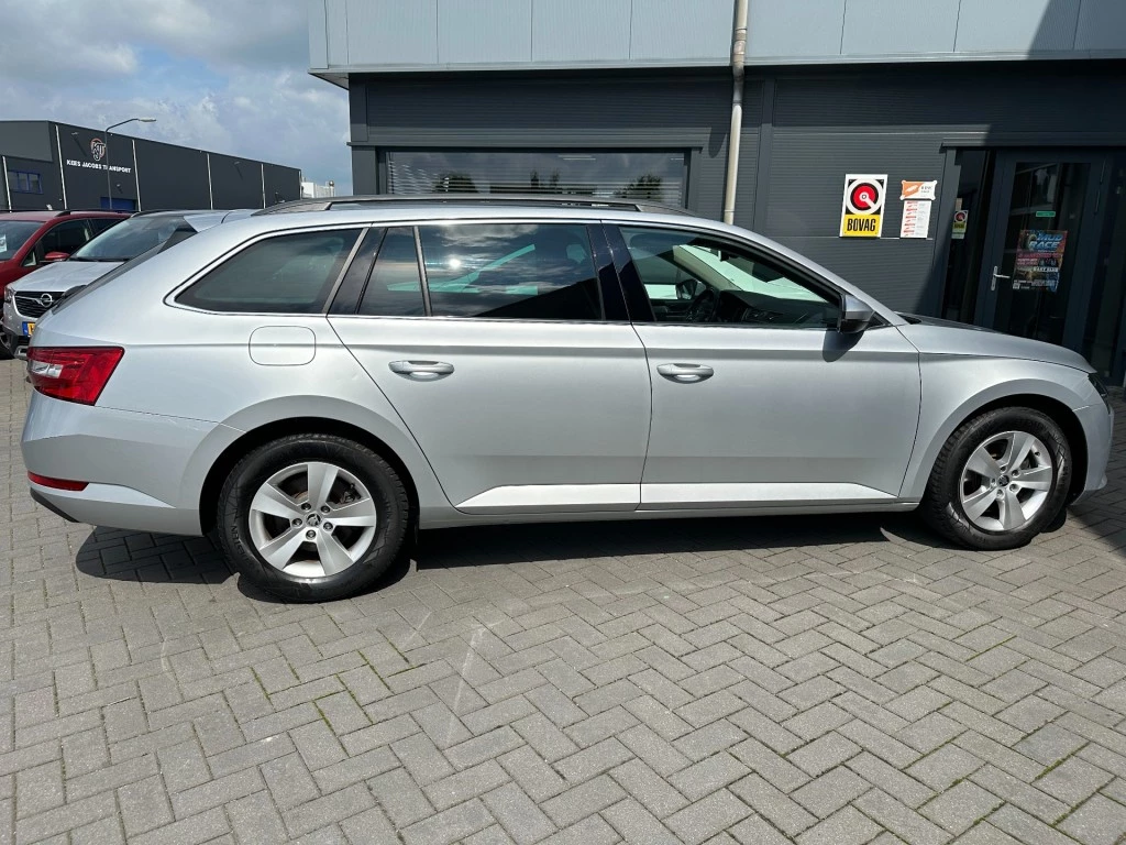 Hoofdafbeelding Škoda Superb