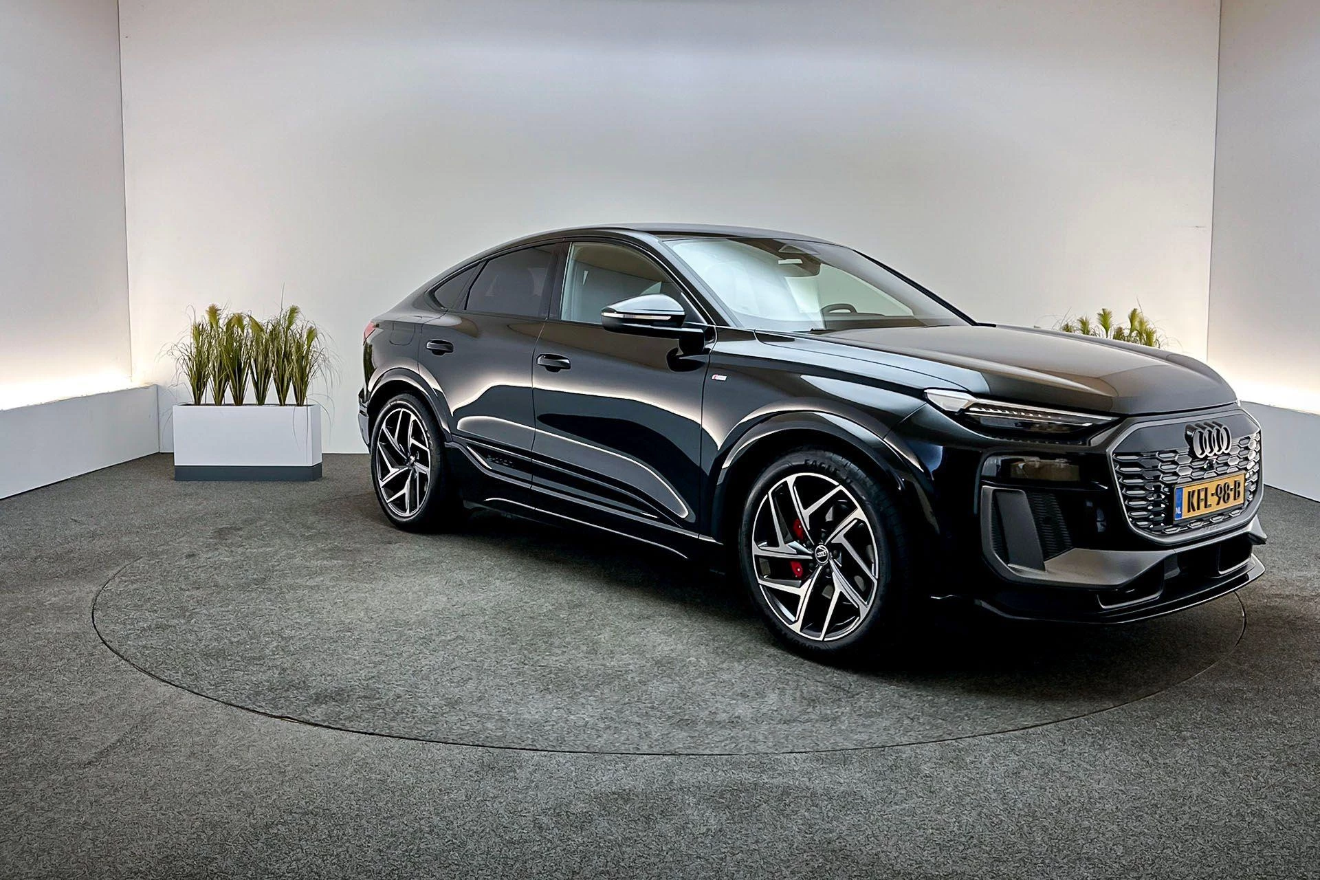 Hoofdafbeelding Audi Q6 e-tron