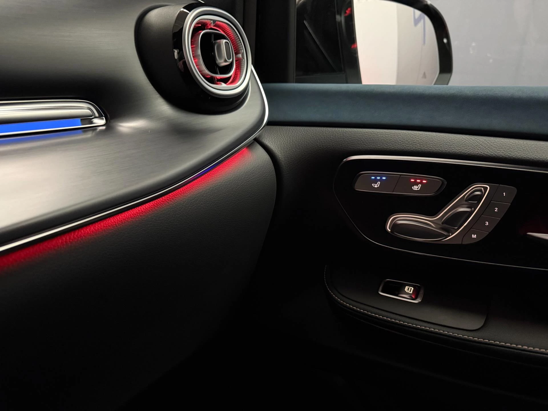 Hoofdafbeelding Mercedes-Benz EQV