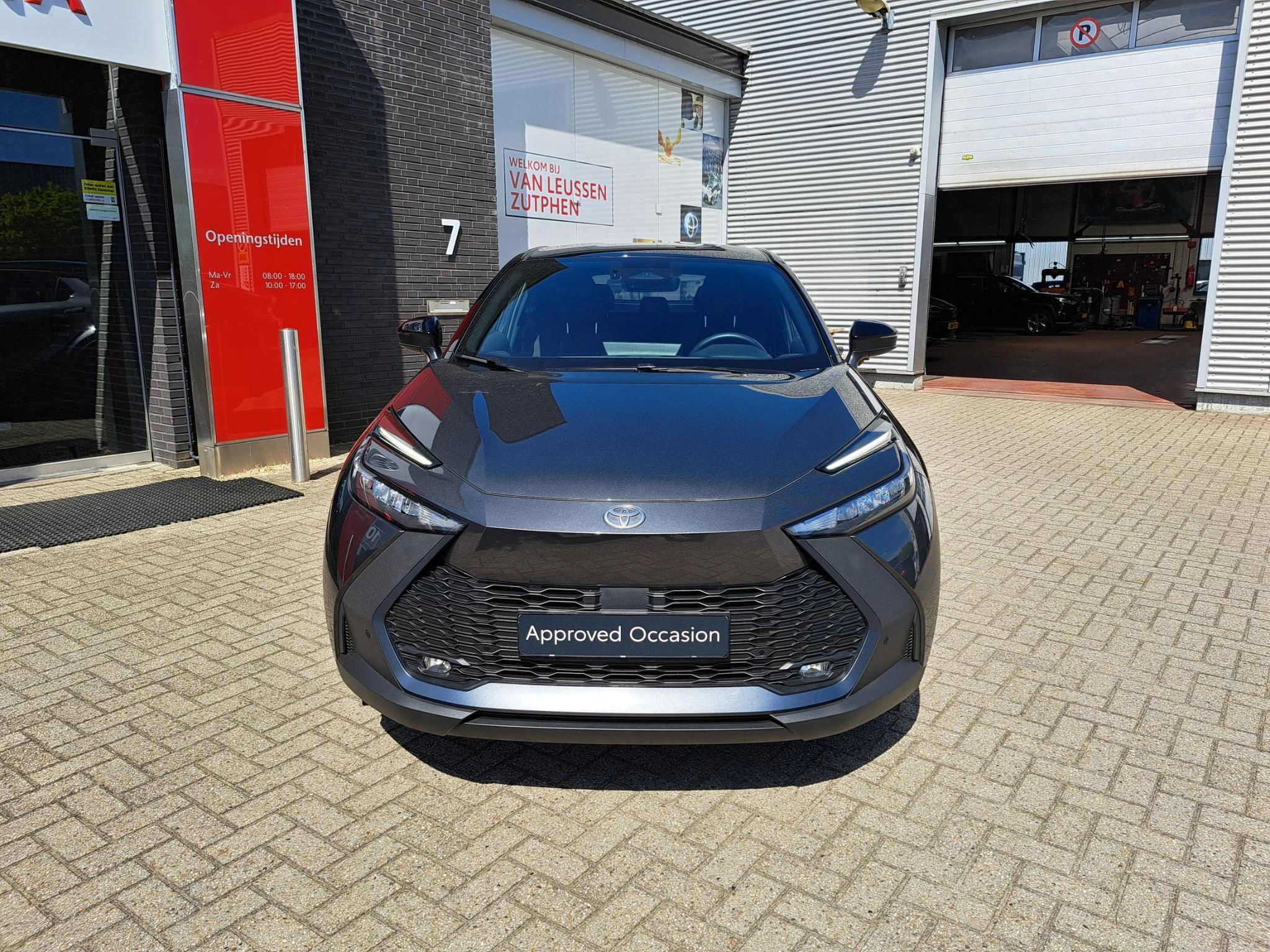 Hoofdafbeelding Toyota C-HR