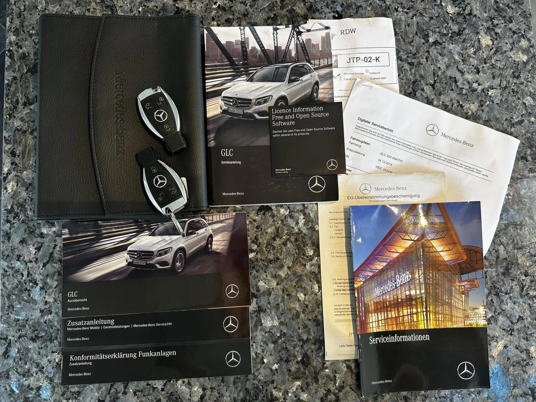 Hoofdafbeelding Mercedes-Benz GLC