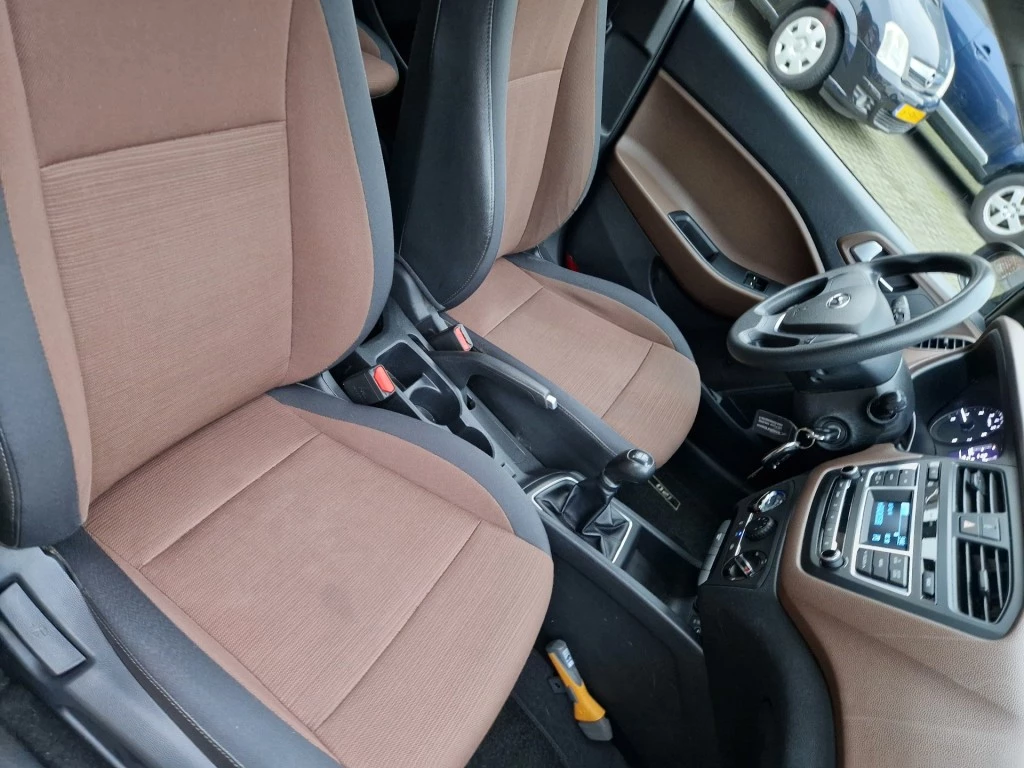 Hoofdafbeelding Hyundai i20