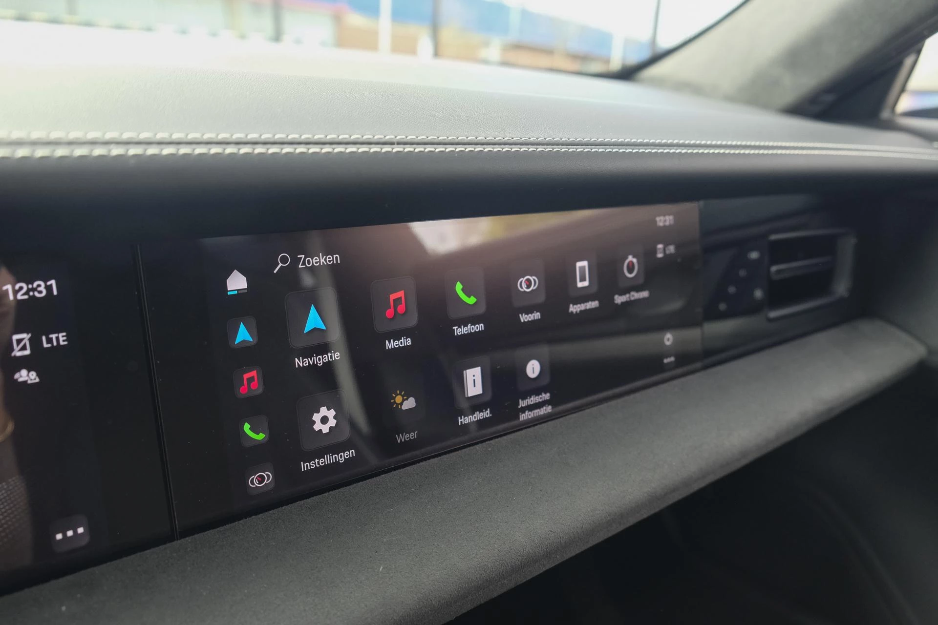 Hoofdafbeelding Porsche Taycan