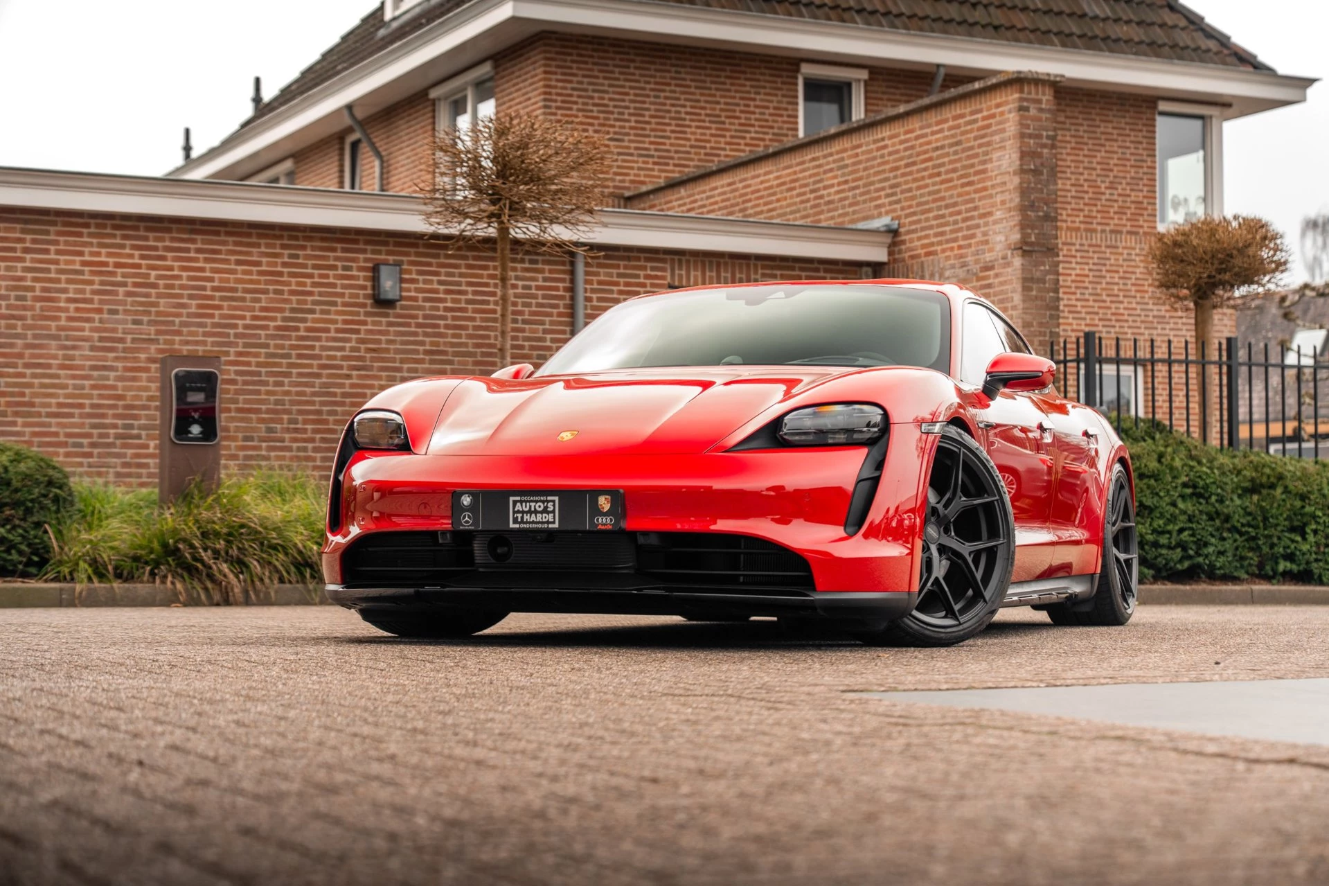Hoofdafbeelding Porsche Taycan