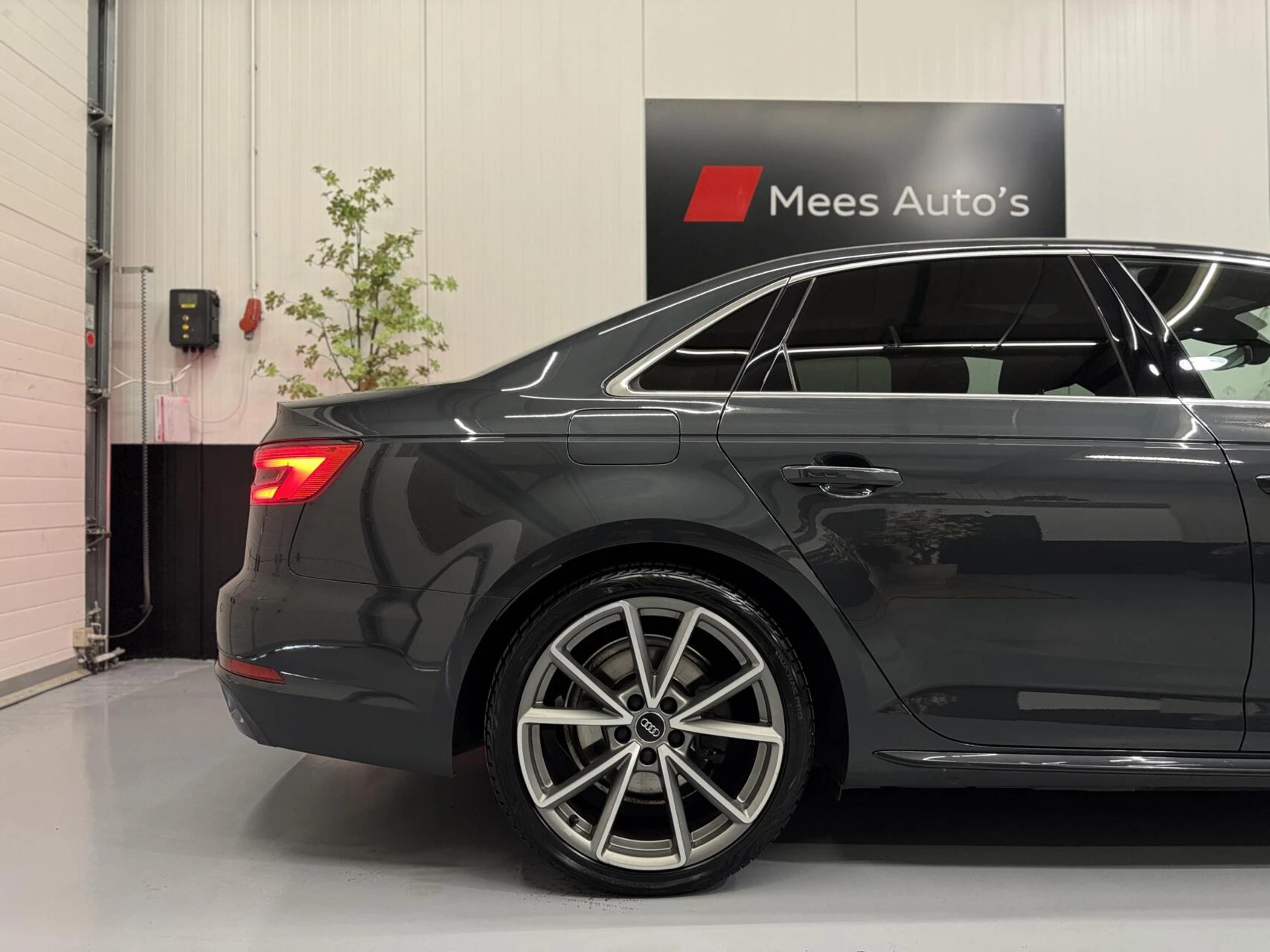 Hoofdafbeelding Audi A4