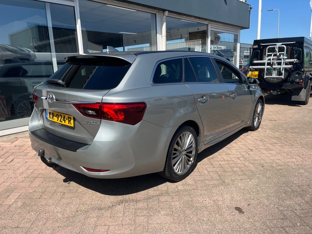 Hoofdafbeelding Toyota Avensis