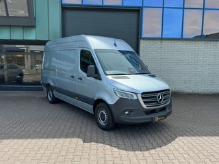 Hoofdafbeelding Mercedes-Benz Sprinter Mercedes-Benz Sprinter 317 L2H2 2x Schuifdeur Alarm kl3 Adaptieve cruise Digitale binnenspiegel Trekhaak 3.5T Smartphone integratie Stuurwiel verwarming 270gr Deuren