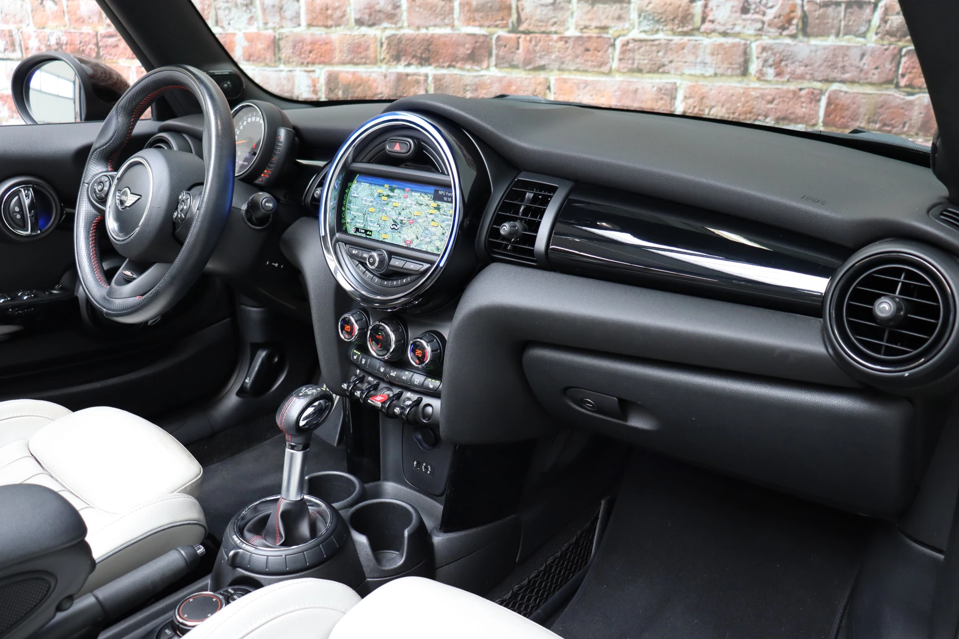 Hoofdafbeelding MINI Cooper S Cabrio