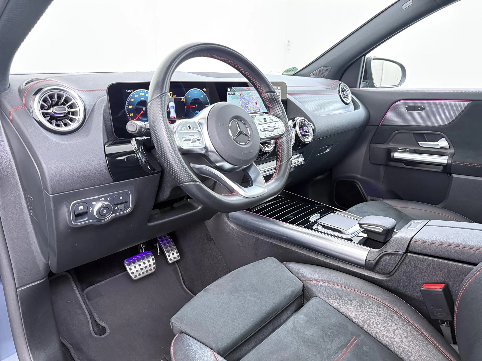 Hoofdafbeelding Mercedes-Benz EQA