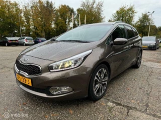 Hoofdafbeelding Kia cee'd Kia cee'd Sportswagon 1.6 GDI Super Pack Premium