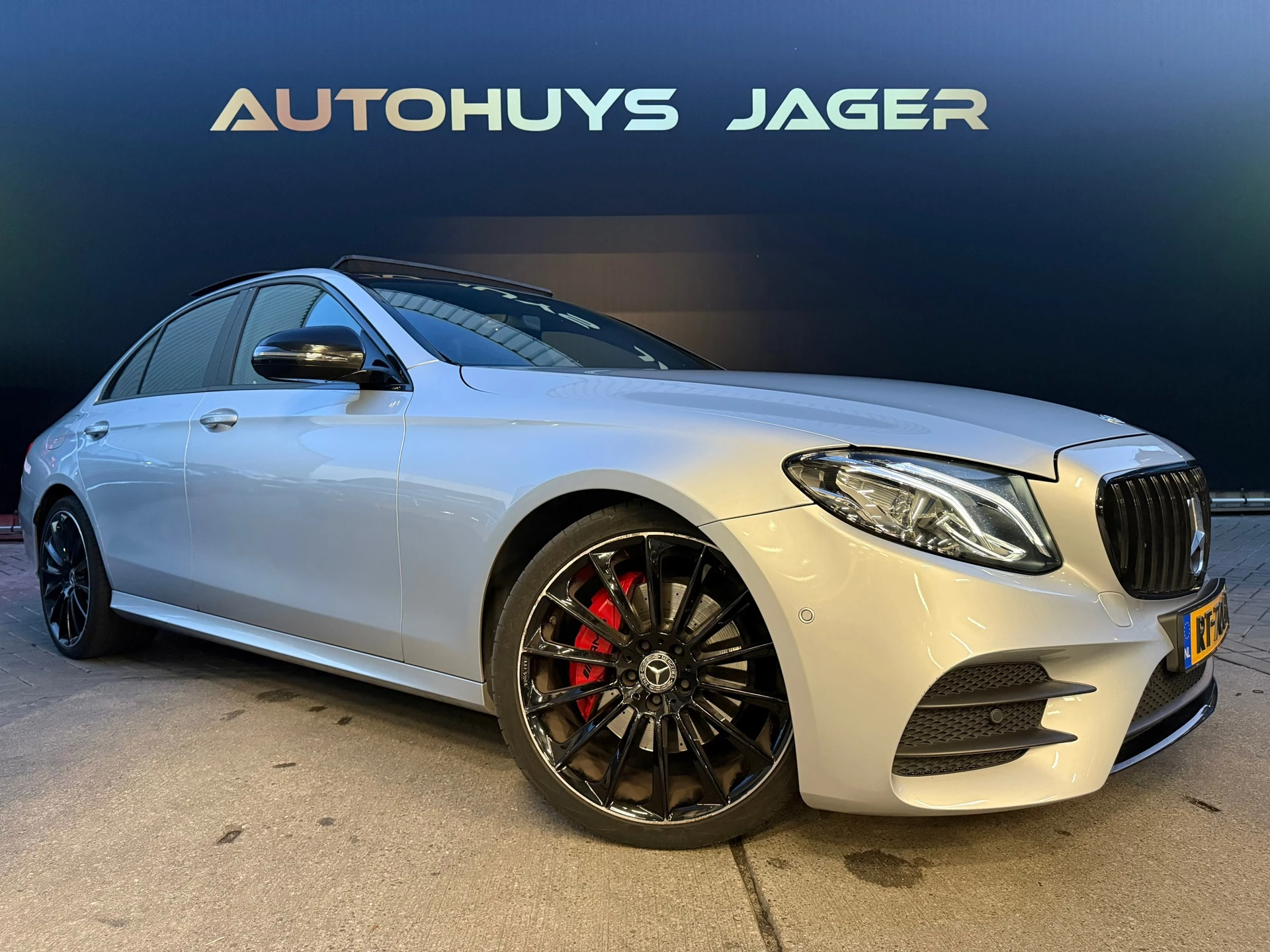 Hoofdafbeelding Mercedes-Benz E-Klasse