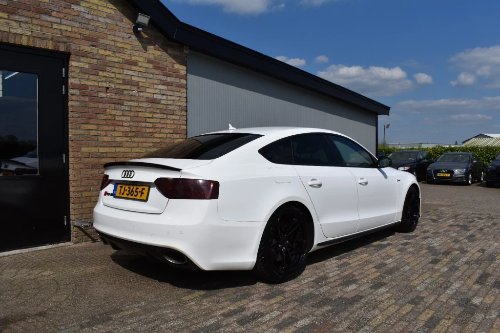 Hoofdafbeelding Audi S5