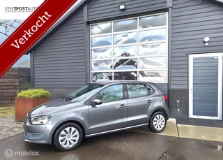 Volkswagen Polo 1.4-16V Comfortline Navigatie, Airco, Cruise-Control, Bluetooth, Parkeersensoren.
