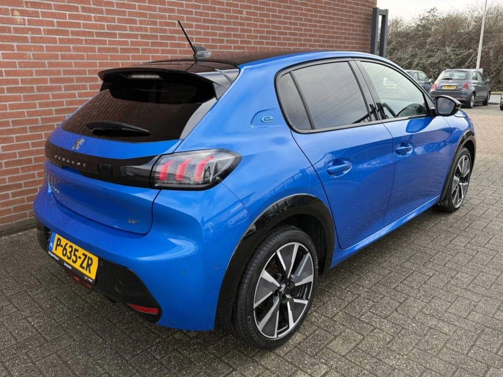 Hoofdafbeelding Peugeot e-208