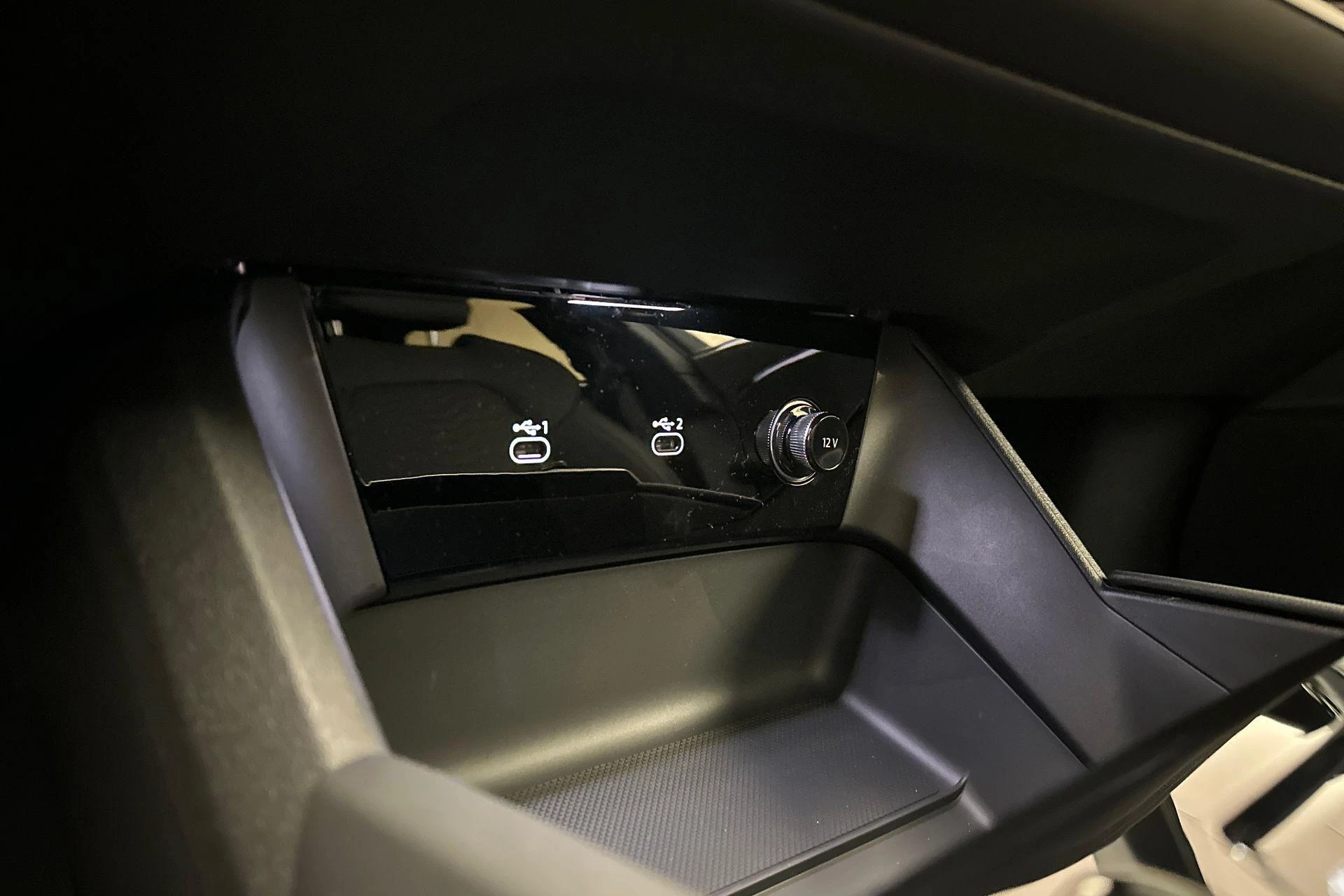 Hoofdafbeelding Audi A6 Avant e-tron