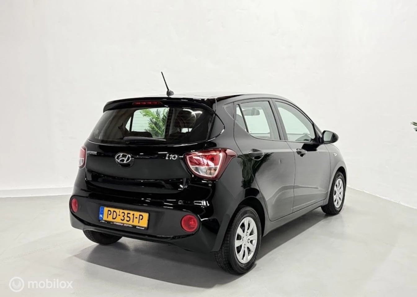 Hoofdafbeelding Hyundai i10
