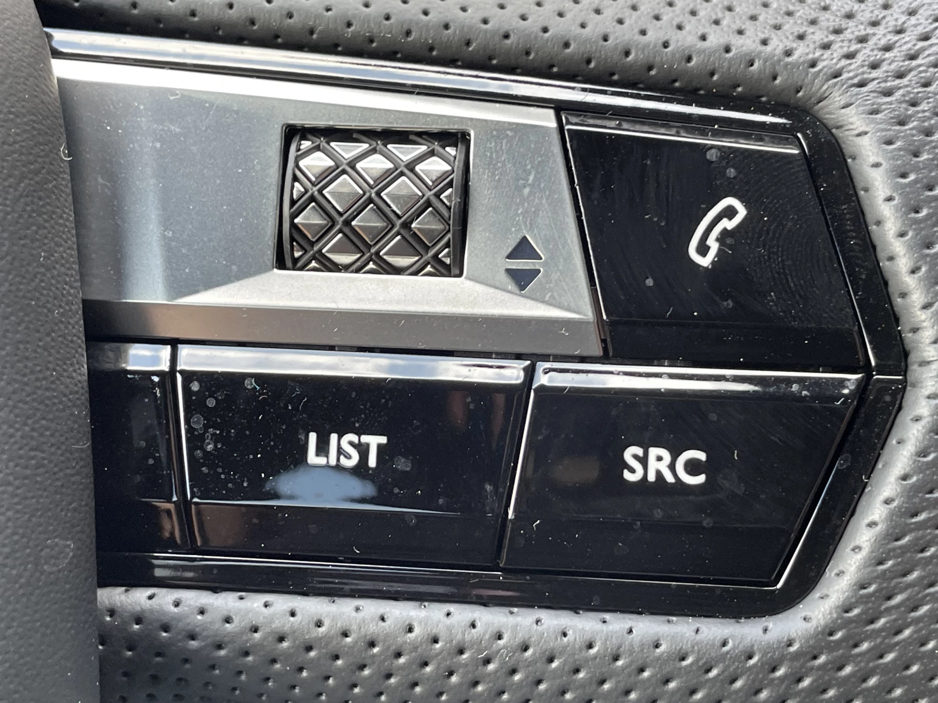 Hoofdafbeelding DS DS 7