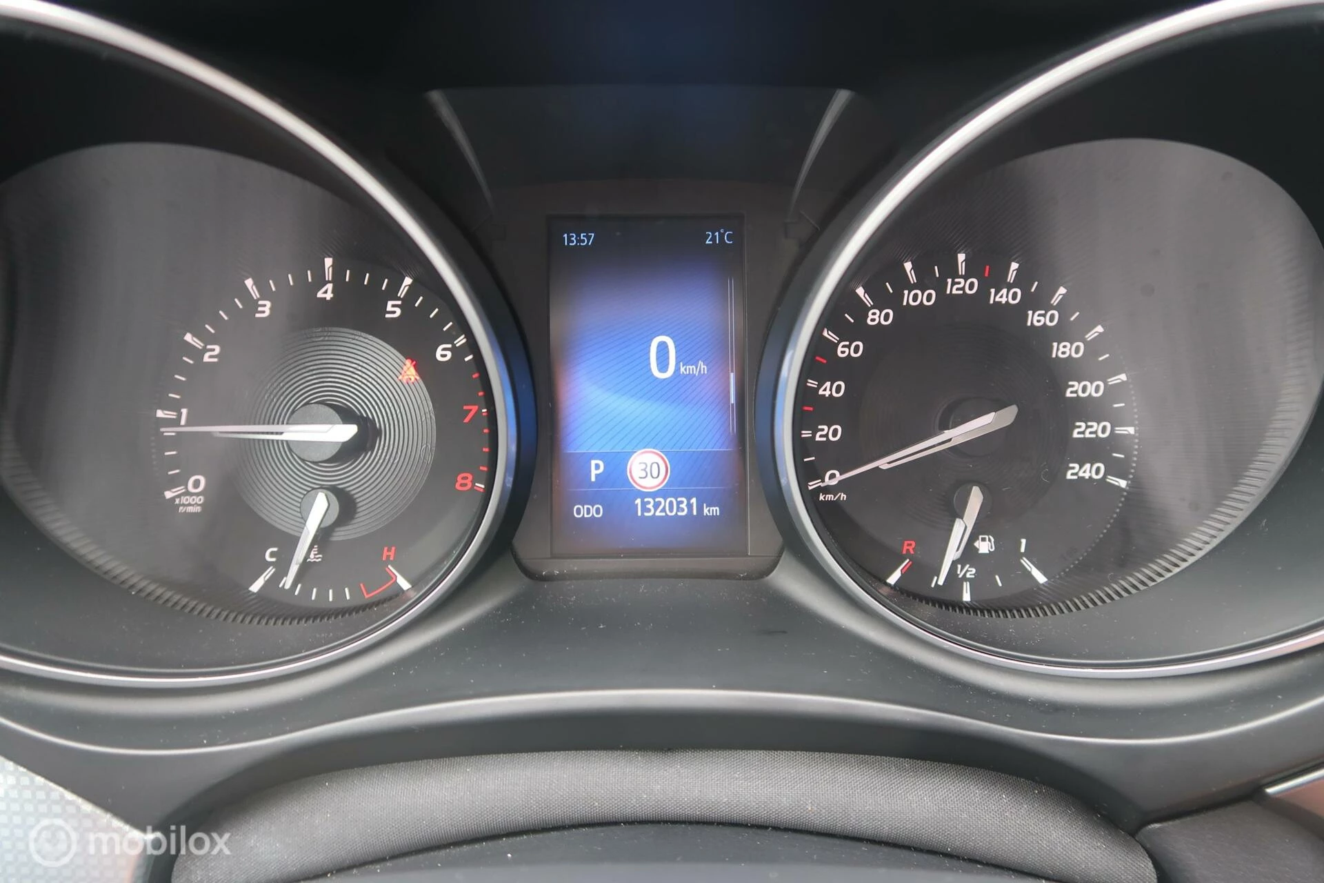 Hoofdafbeelding Toyota Avensis