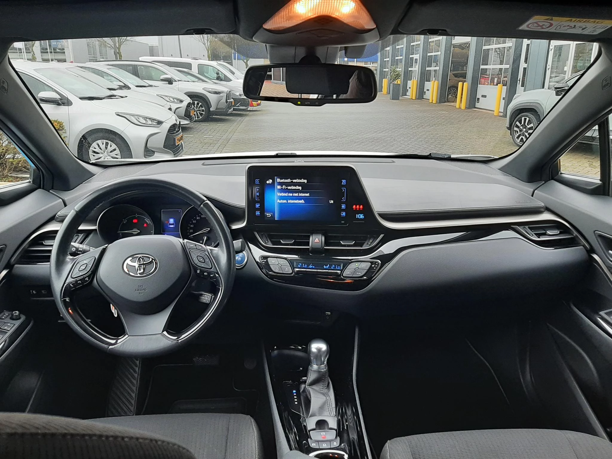 Hoofdafbeelding Toyota C-HR