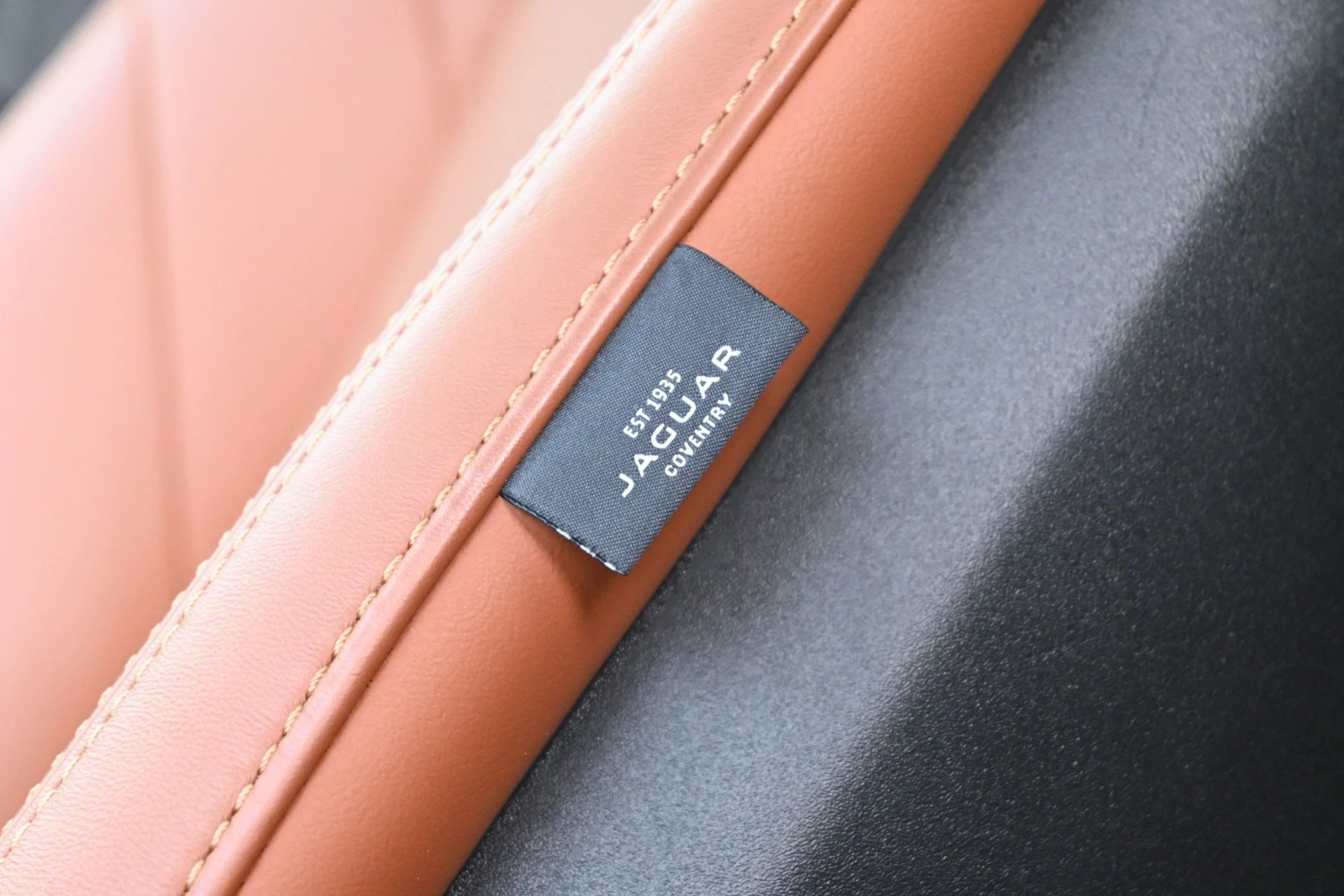 Hoofdafbeelding Jaguar F-PACE