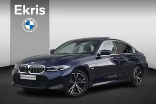 BMW 3 Serie Sedan 320e M Sportpakket Schuif-/kanteldak / Trekhaak / Comfort Acces / Head-Up Display