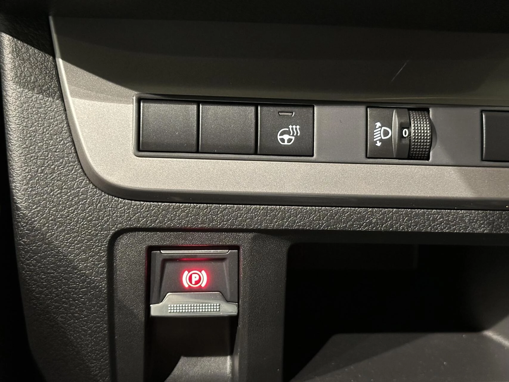 Hoofdafbeelding Peugeot e-Traveller