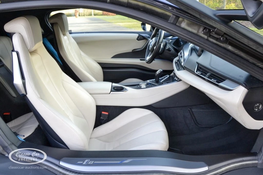Hoofdafbeelding BMW i8