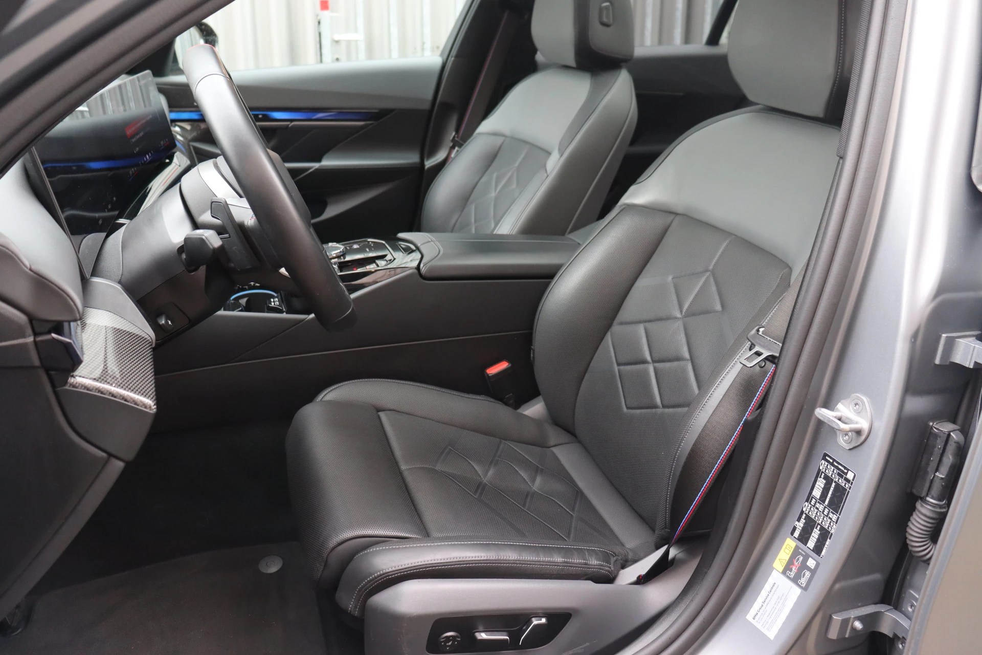 Hoofdafbeelding BMW i5