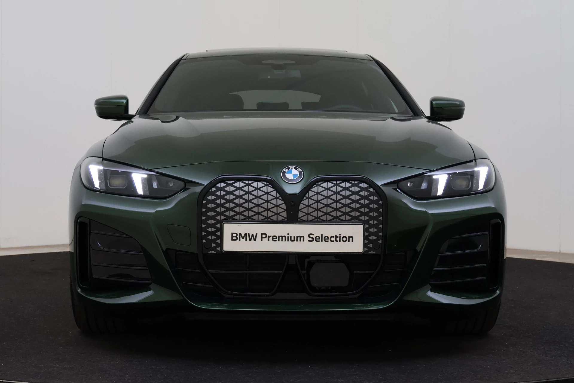 Hoofdafbeelding BMW i4