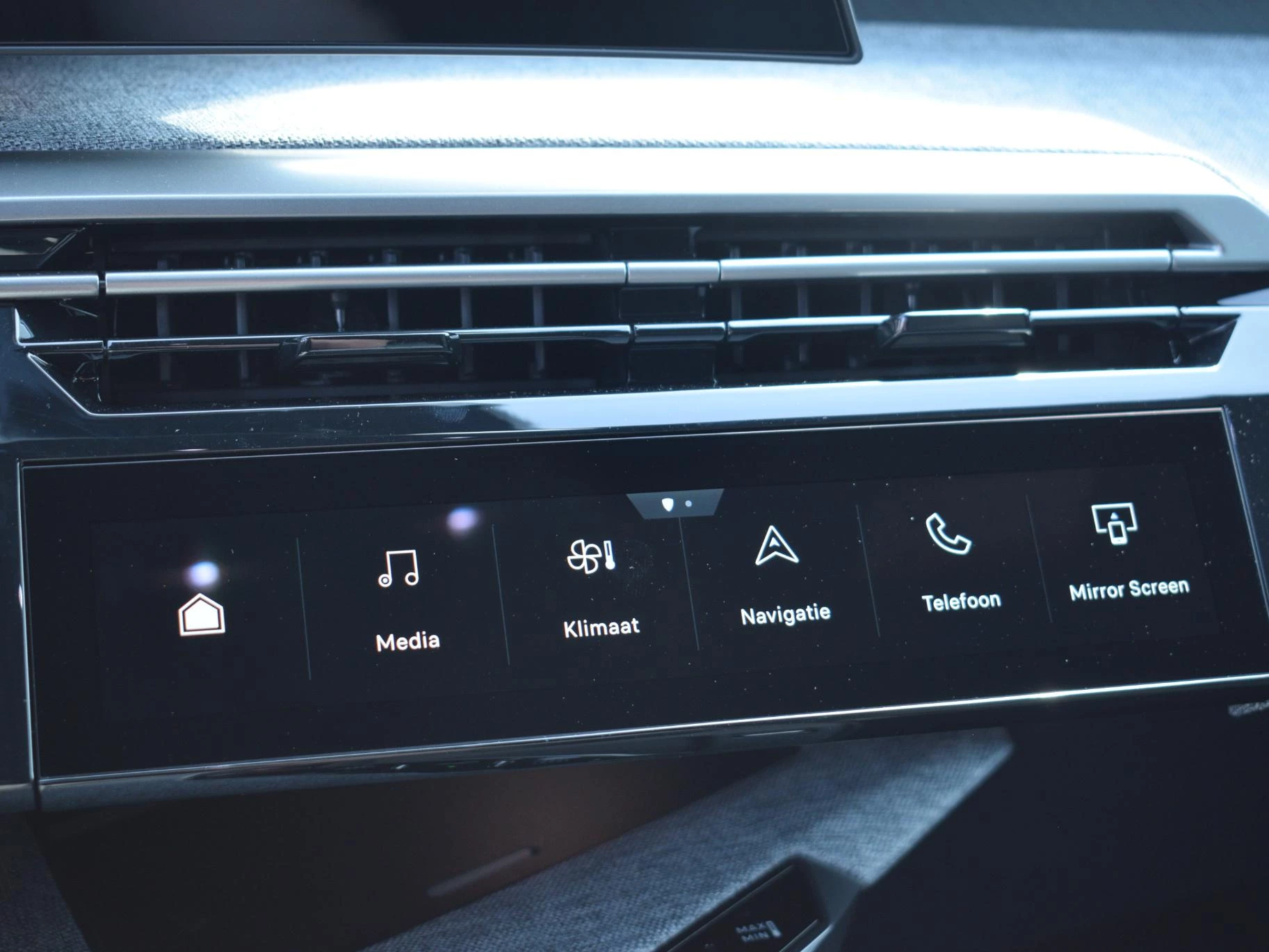Hoofdafbeelding Peugeot e-3008