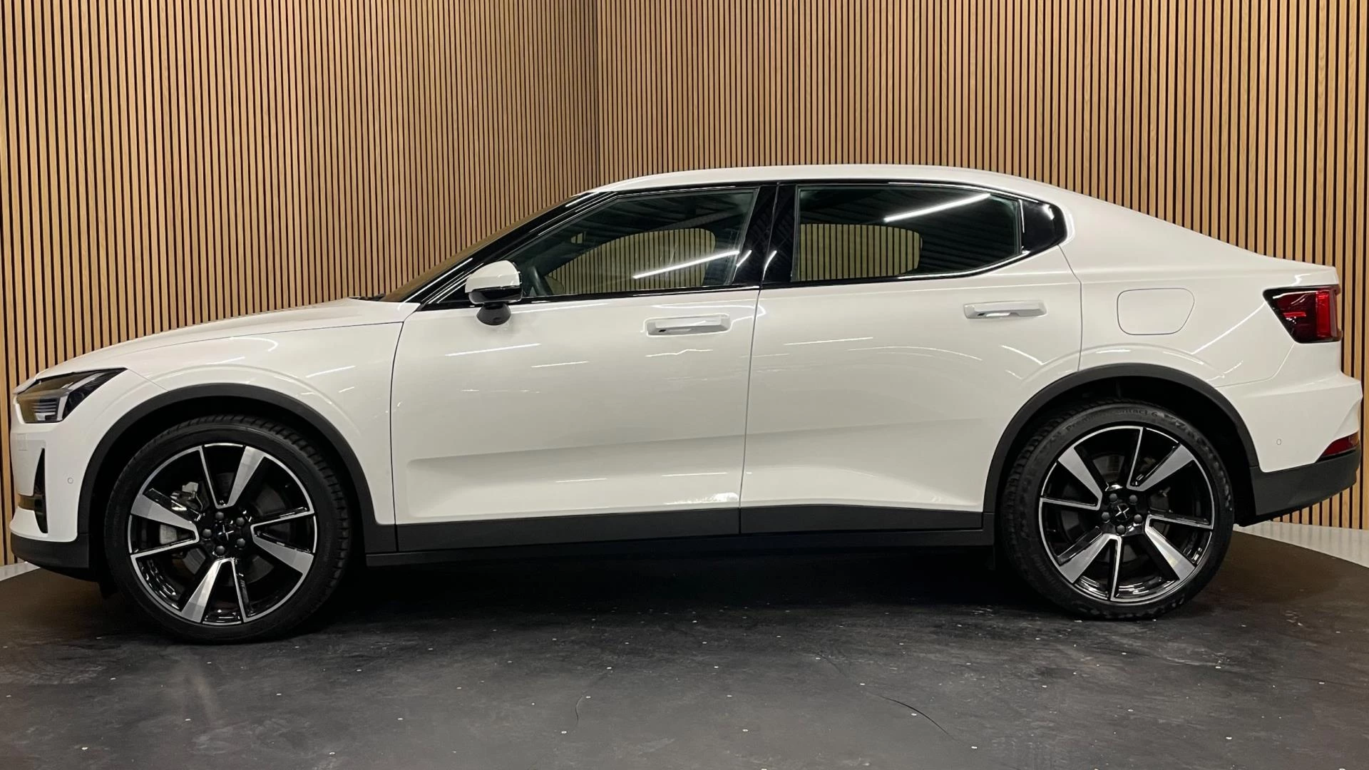 Hoofdafbeelding Polestar 2