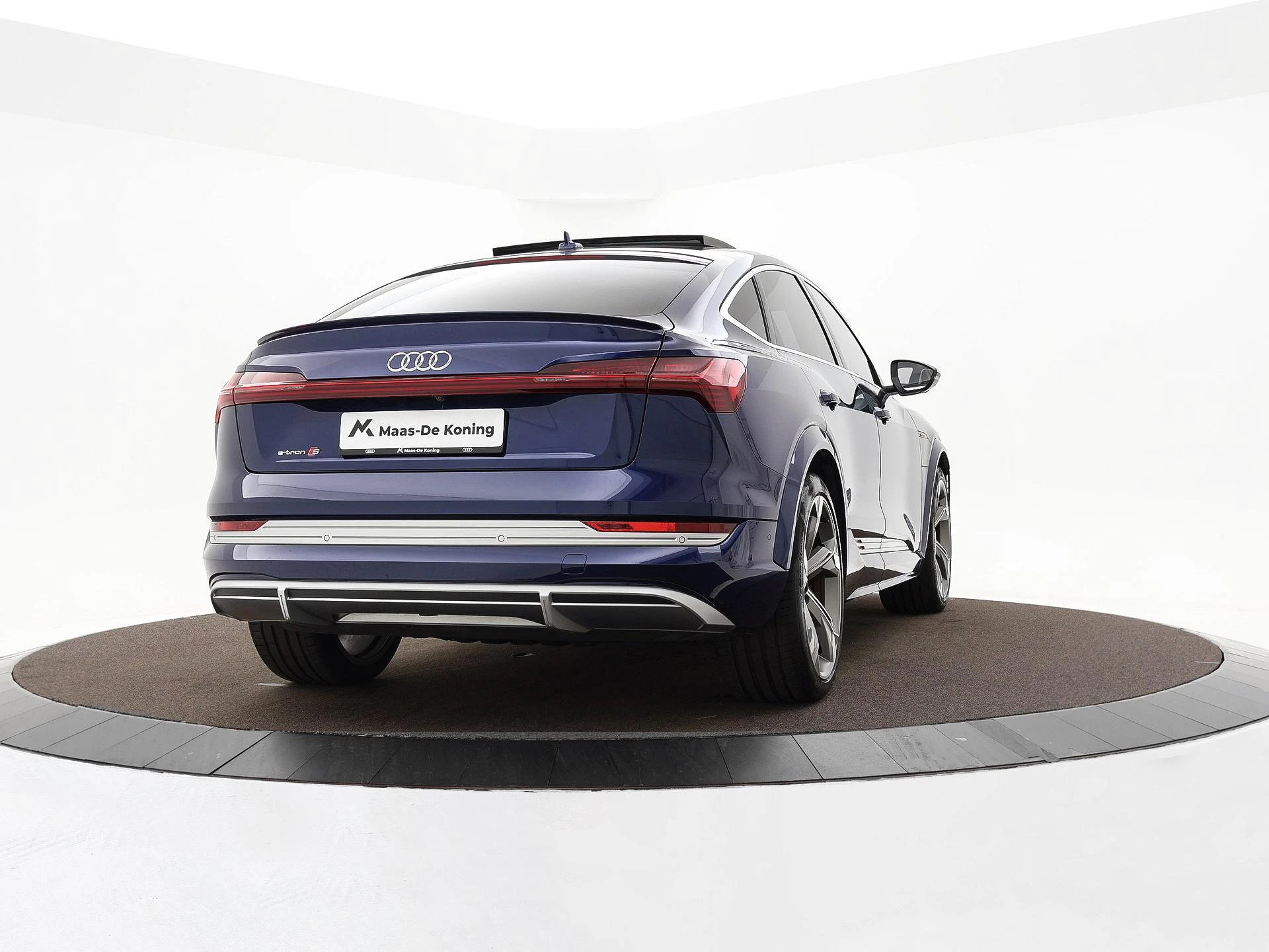 Hoofdafbeelding Audi e-tron