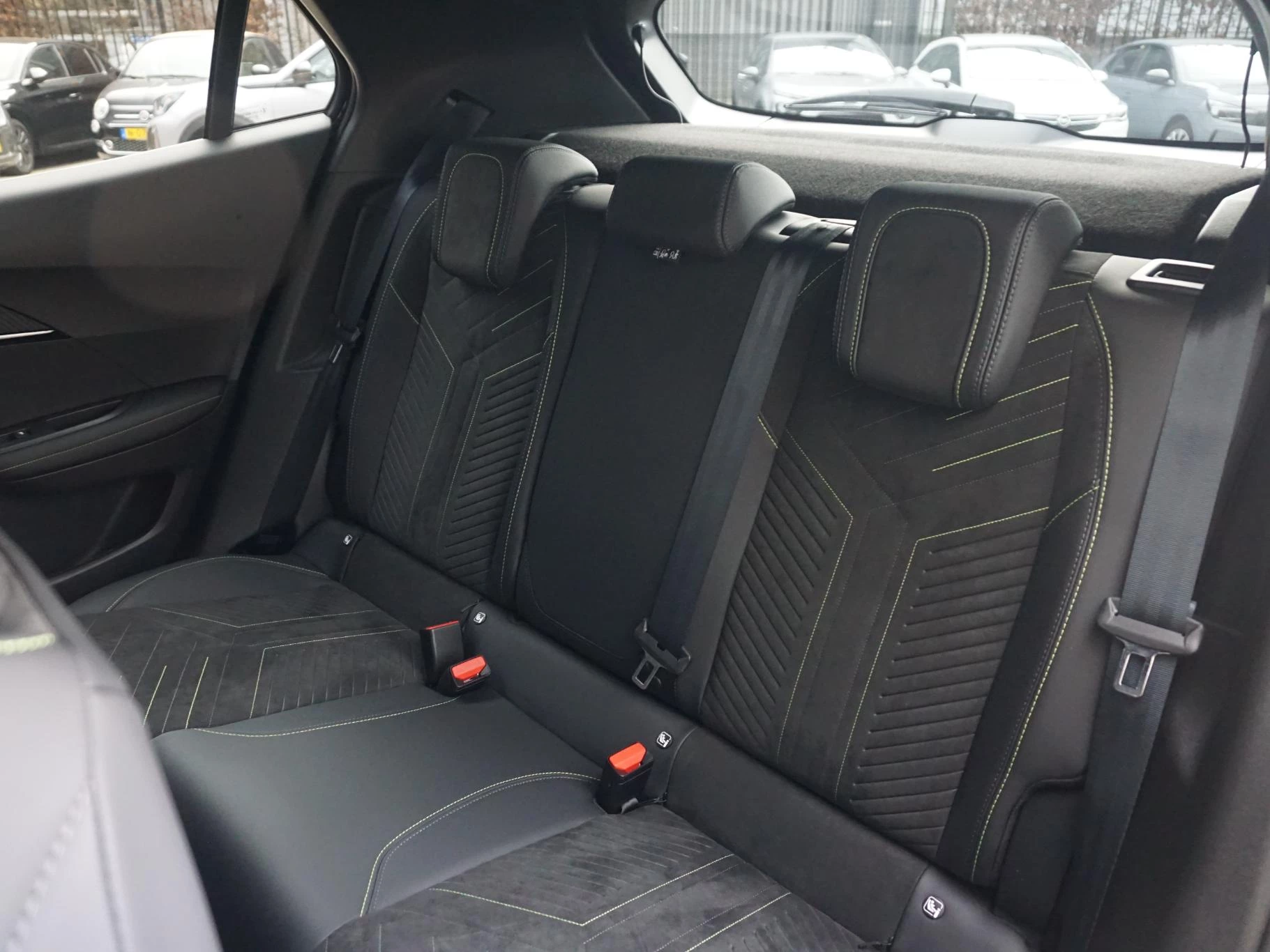 Hoofdafbeelding Peugeot e-2008