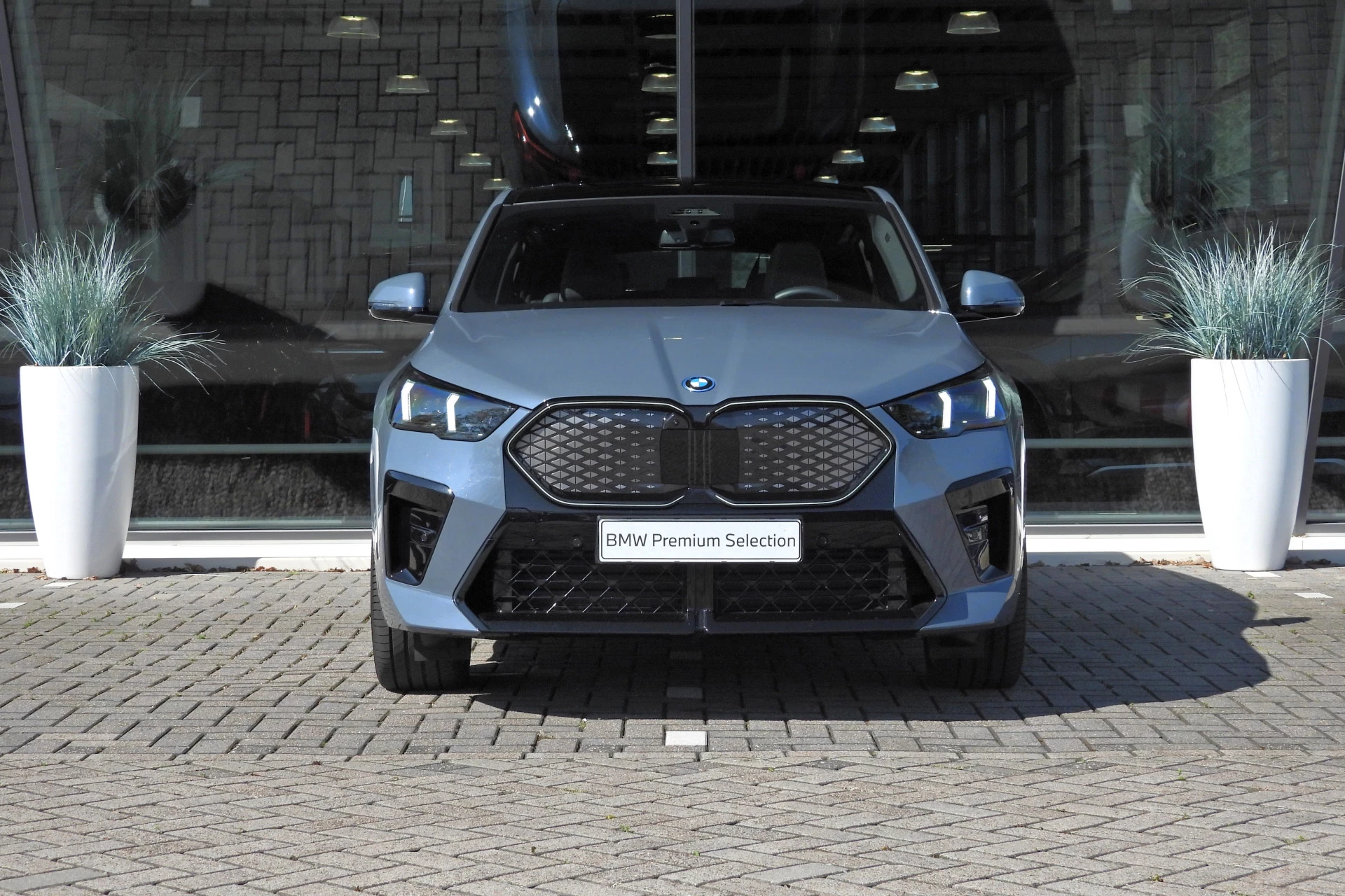 Hoofdafbeelding BMW iX2