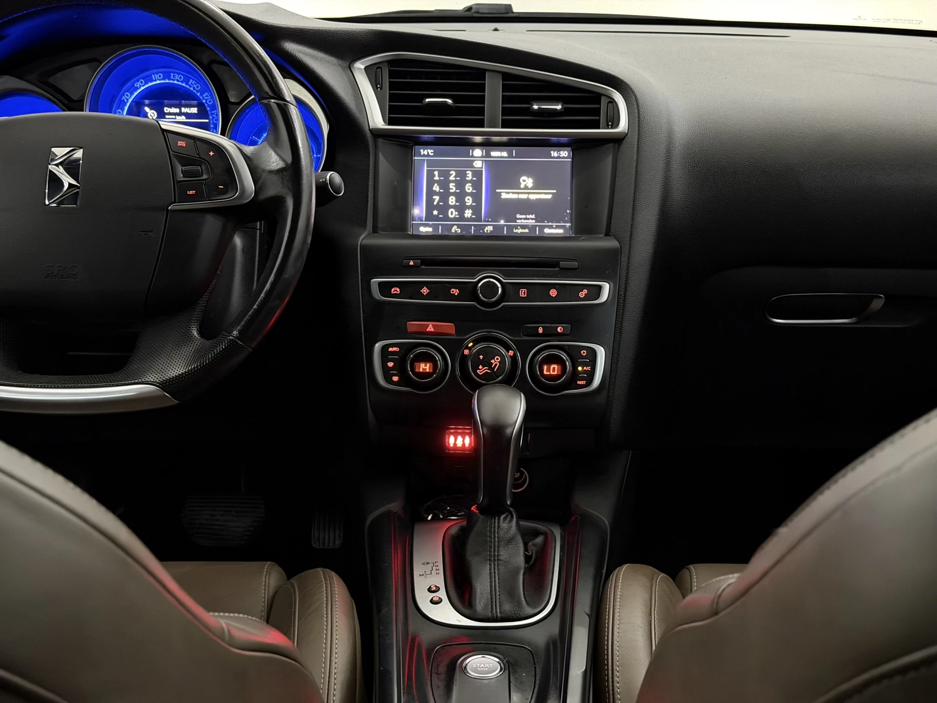 Hoofdafbeelding DS DS 4