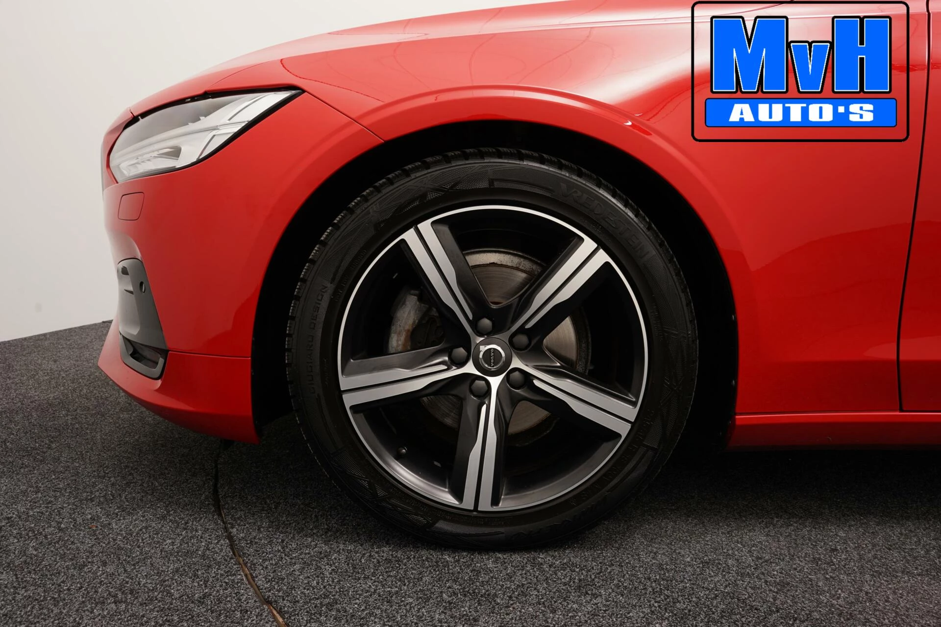 Hoofdafbeelding Volvo V90