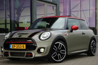 MINI Cooper S Mini 2.0 John Cooper Works Pakket | Panoramadak | HUD | H/K