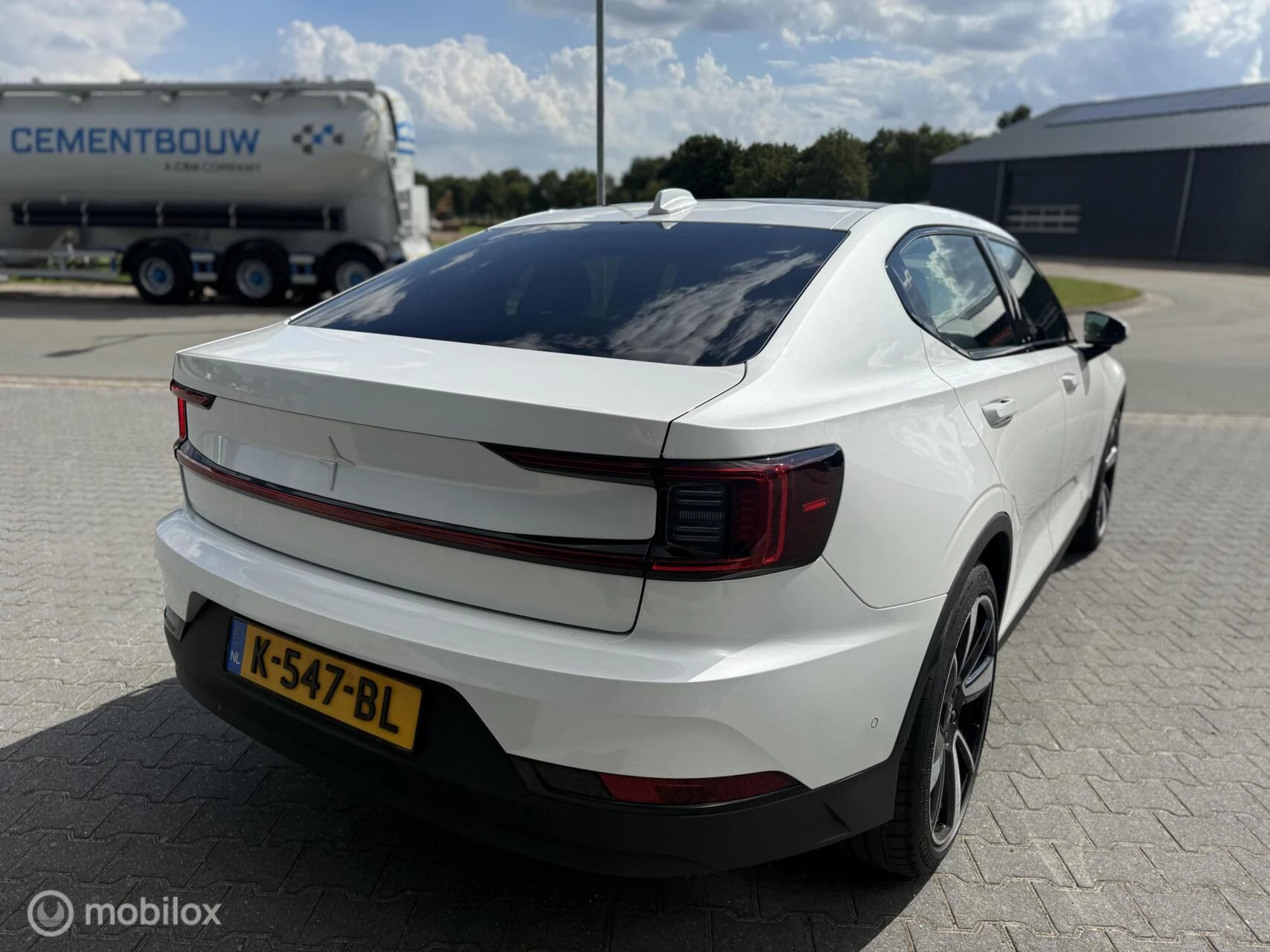 Hoofdafbeelding Polestar 2
