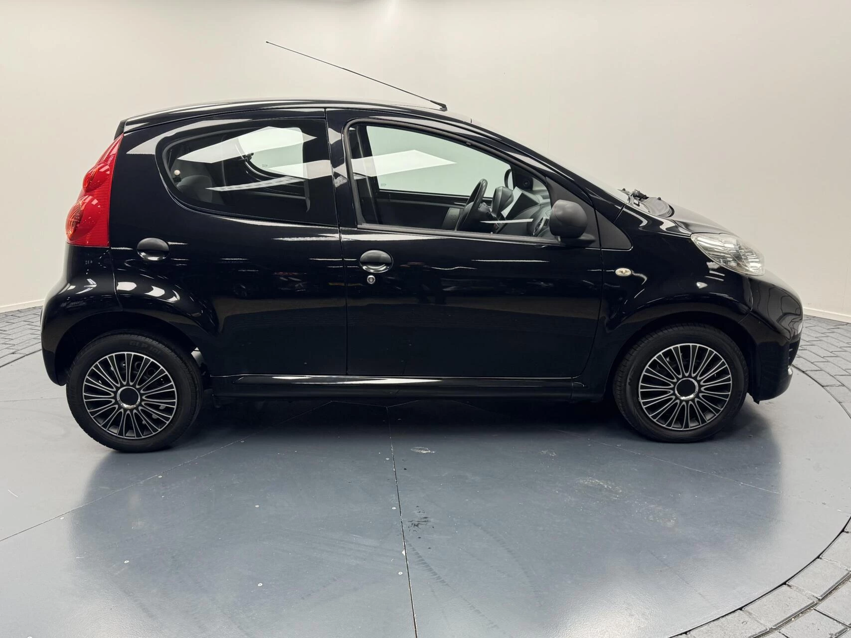 Hoofdafbeelding Peugeot 107