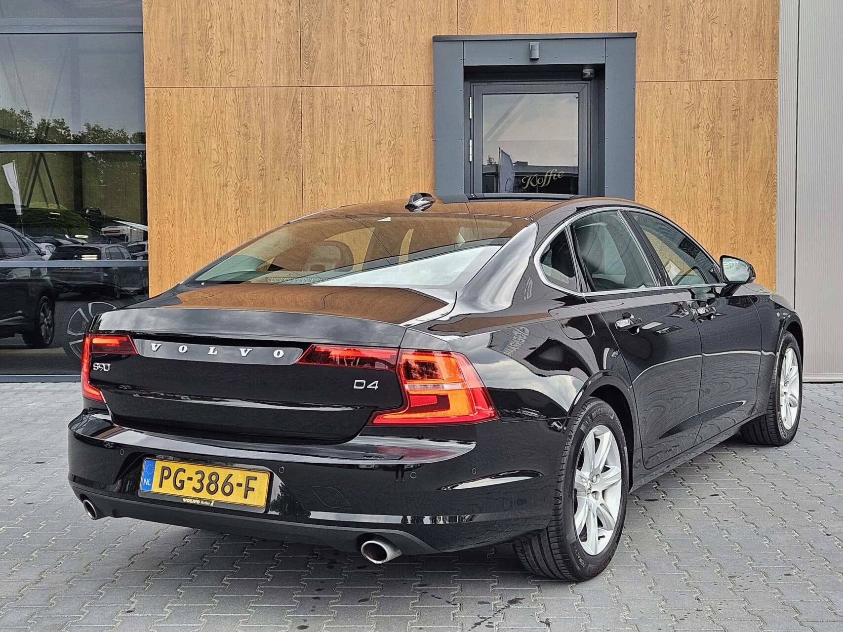 Hoofdafbeelding Volvo S90