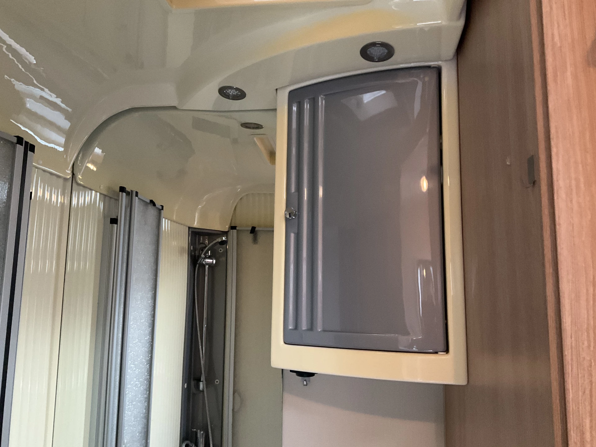 Hoofdafbeelding Carado T 59 2.3 131pk Airco Cruise Trekhaak Fietsendrager 2-Persoons Sunlight Carado