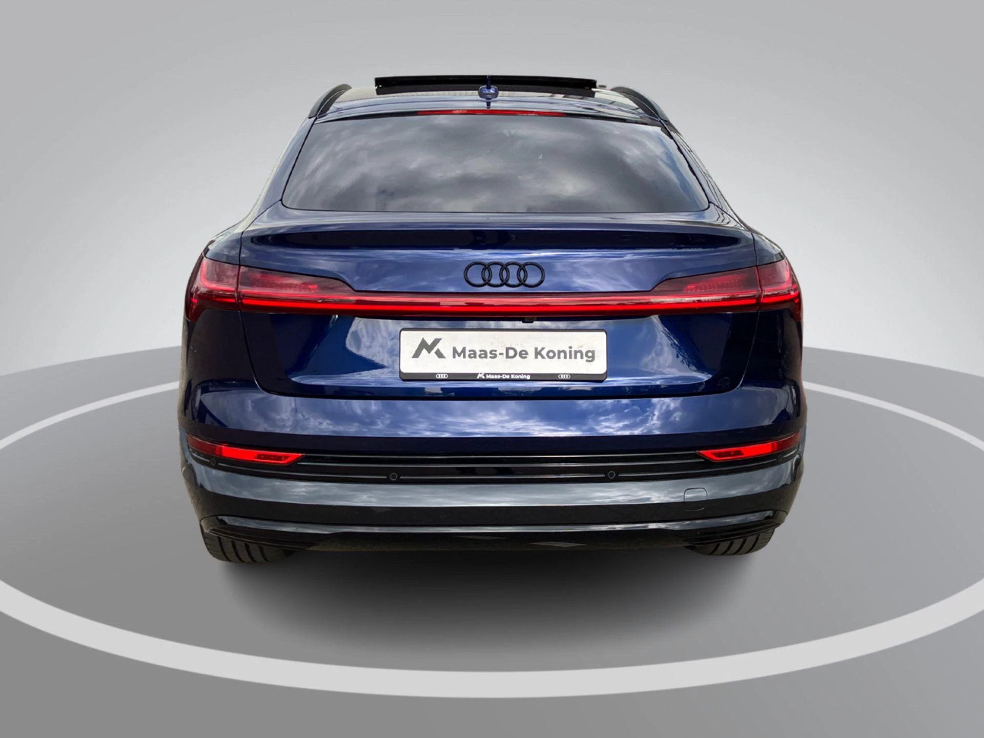 Hoofdafbeelding Audi e-tron