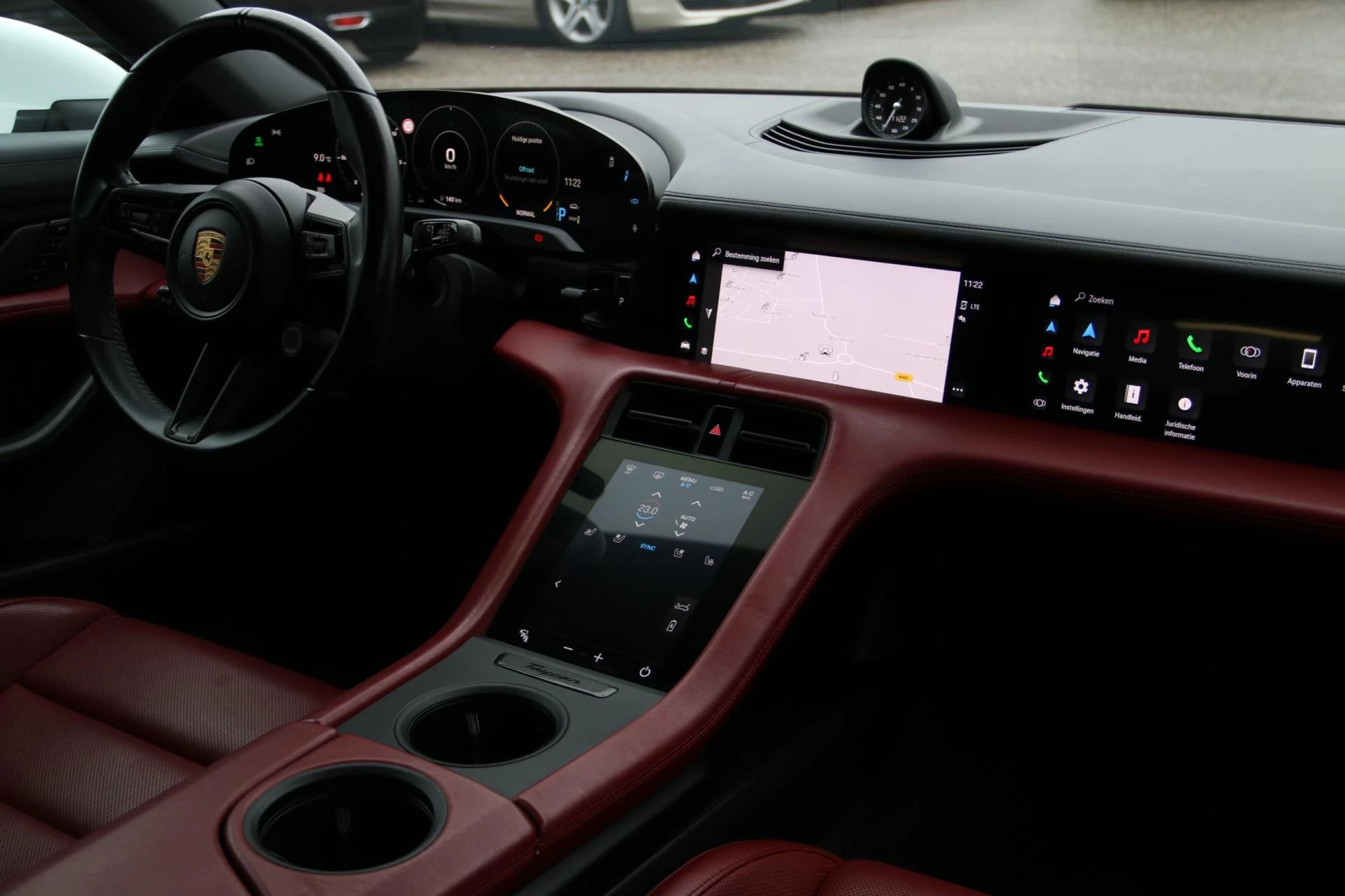 Hoofdafbeelding Porsche Taycan