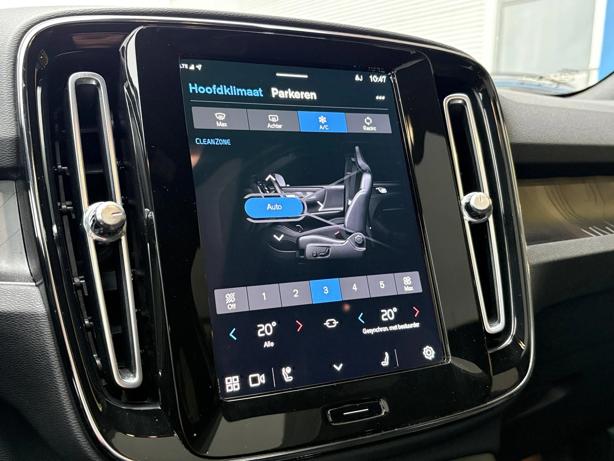 Hoofdafbeelding Volvo C40