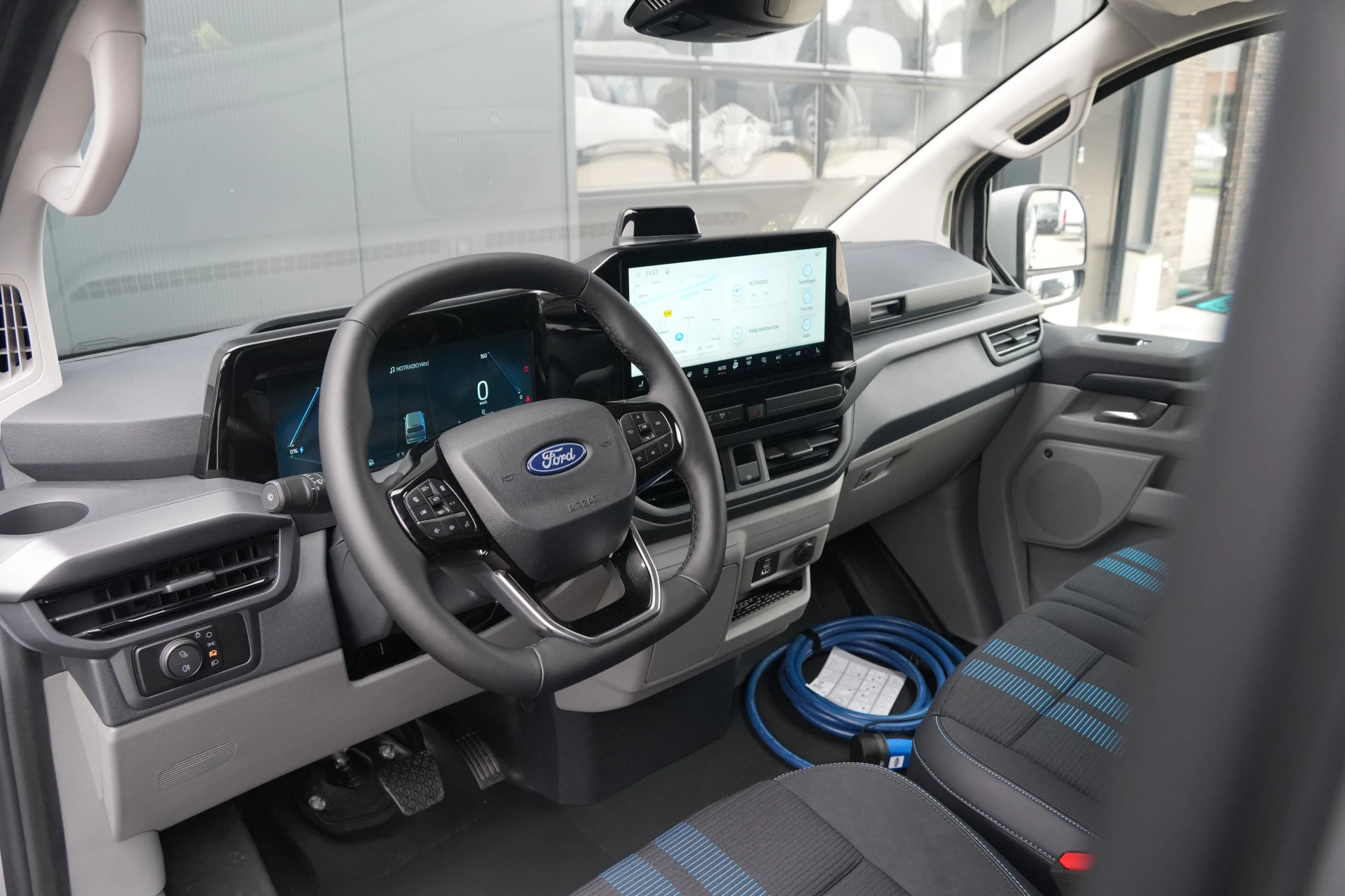 Hoofdafbeelding Ford E-Transit Custom