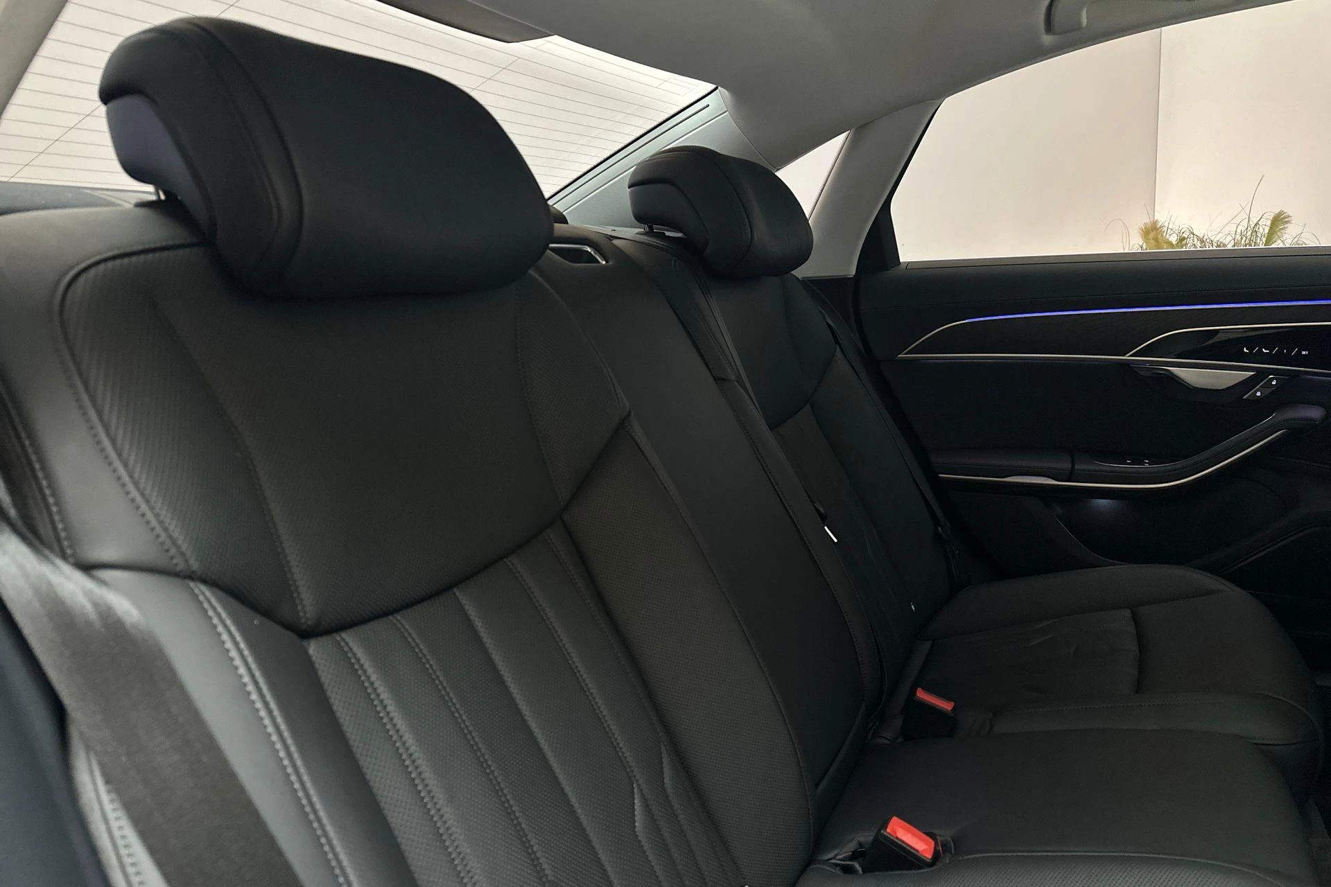 Hoofdafbeelding Audi A8