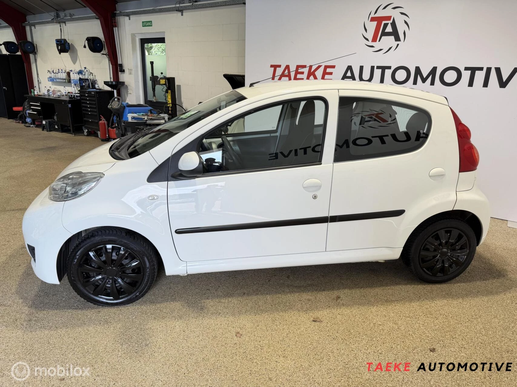 Hoofdafbeelding Peugeot 107