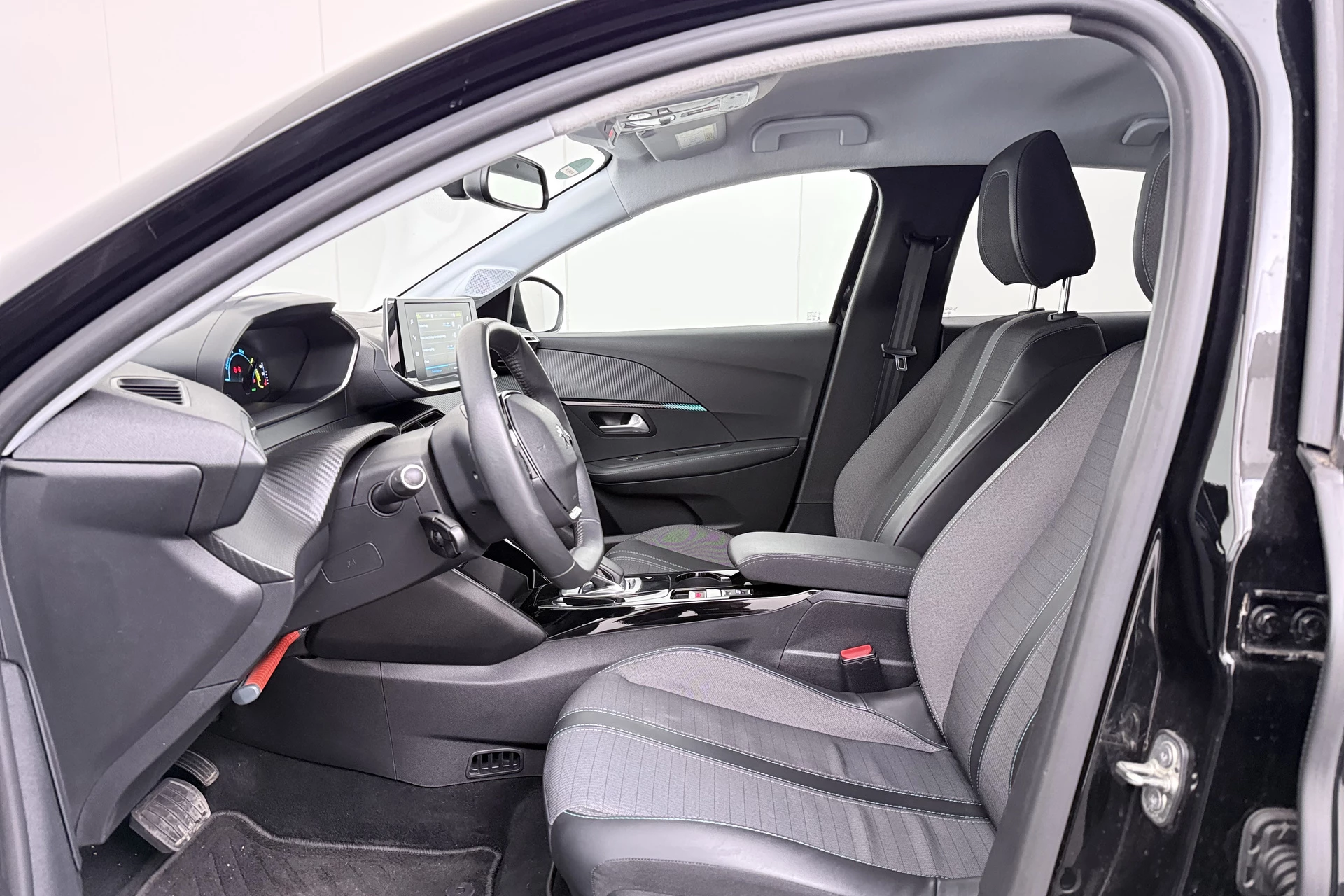 Hoofdafbeelding Peugeot e-208