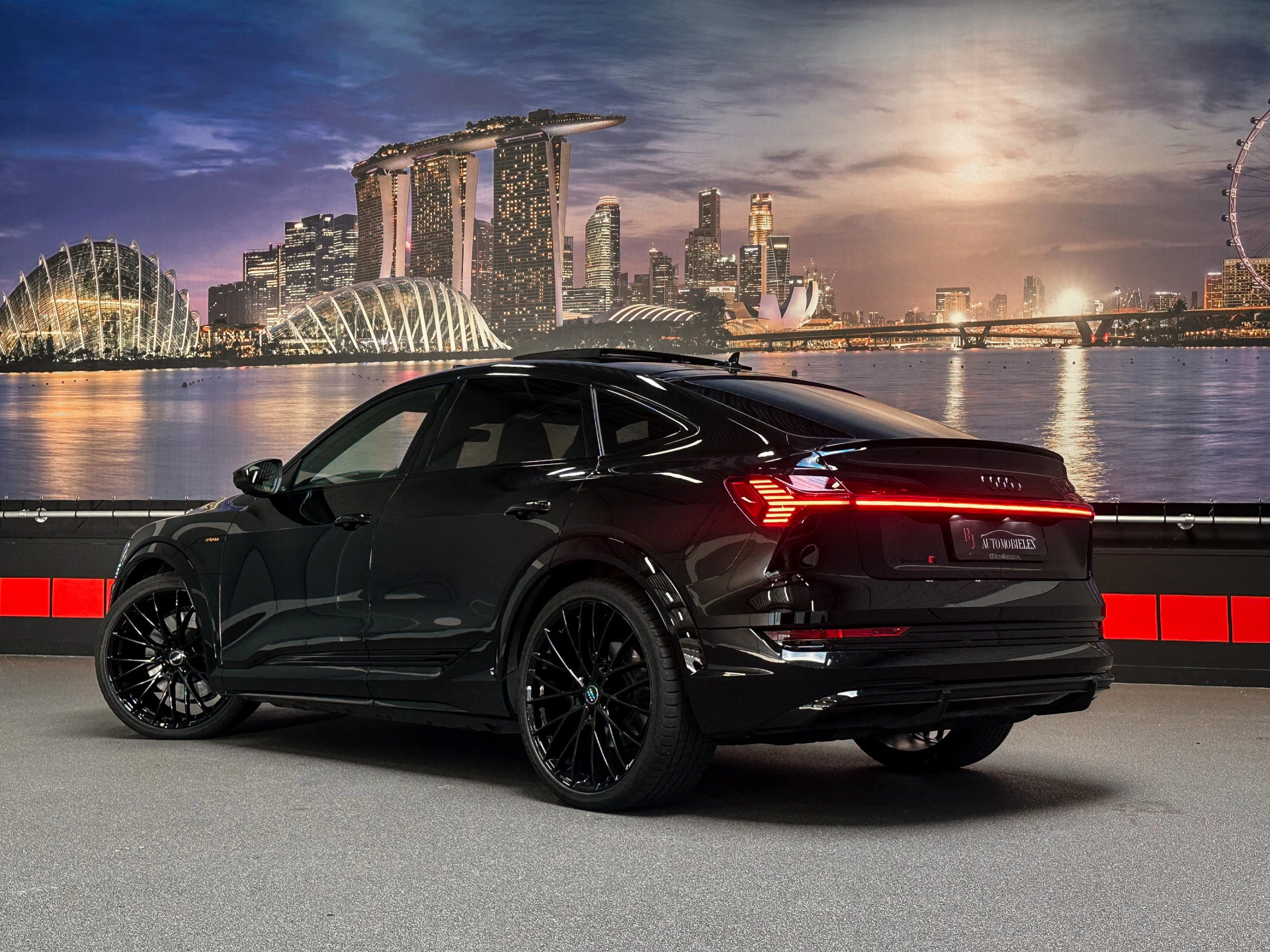 Hoofdafbeelding Audi e-tron